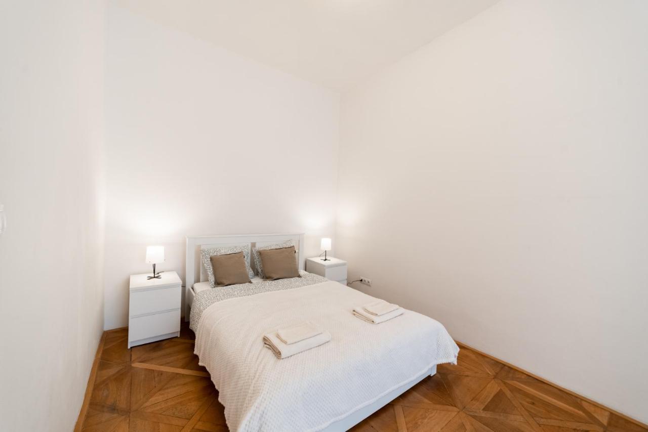 Exclusive Apartment Near Kafka'S Head Πράγα Εξωτερικό φωτογραφία
